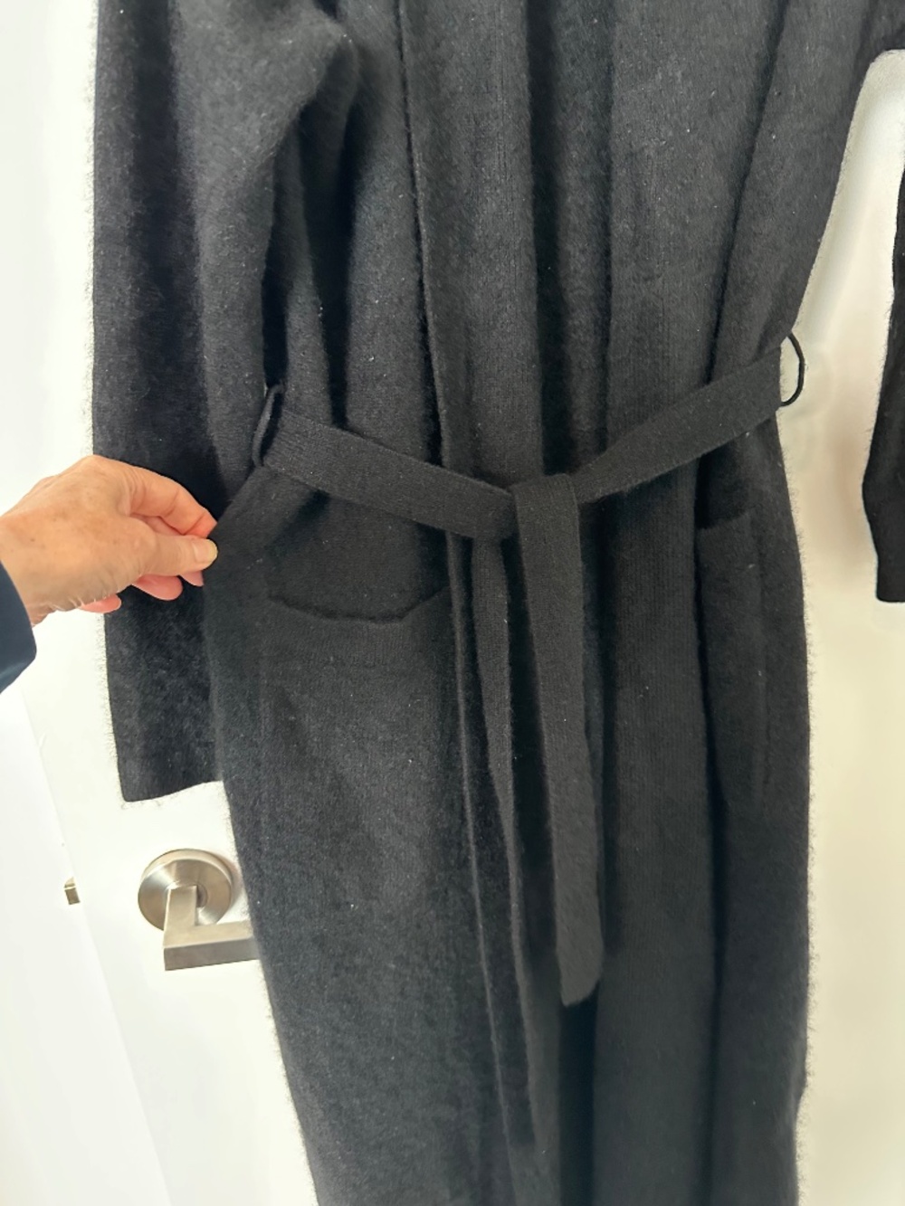 Cashmere Robe - Picture 5 of 9